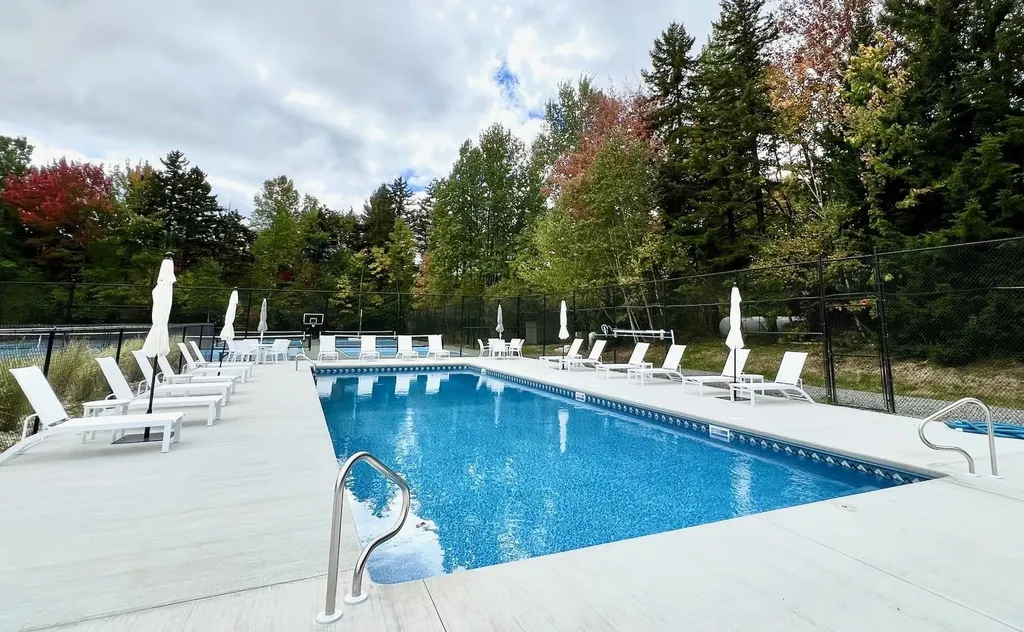 7E Black Pine Extension Dover VT 05356