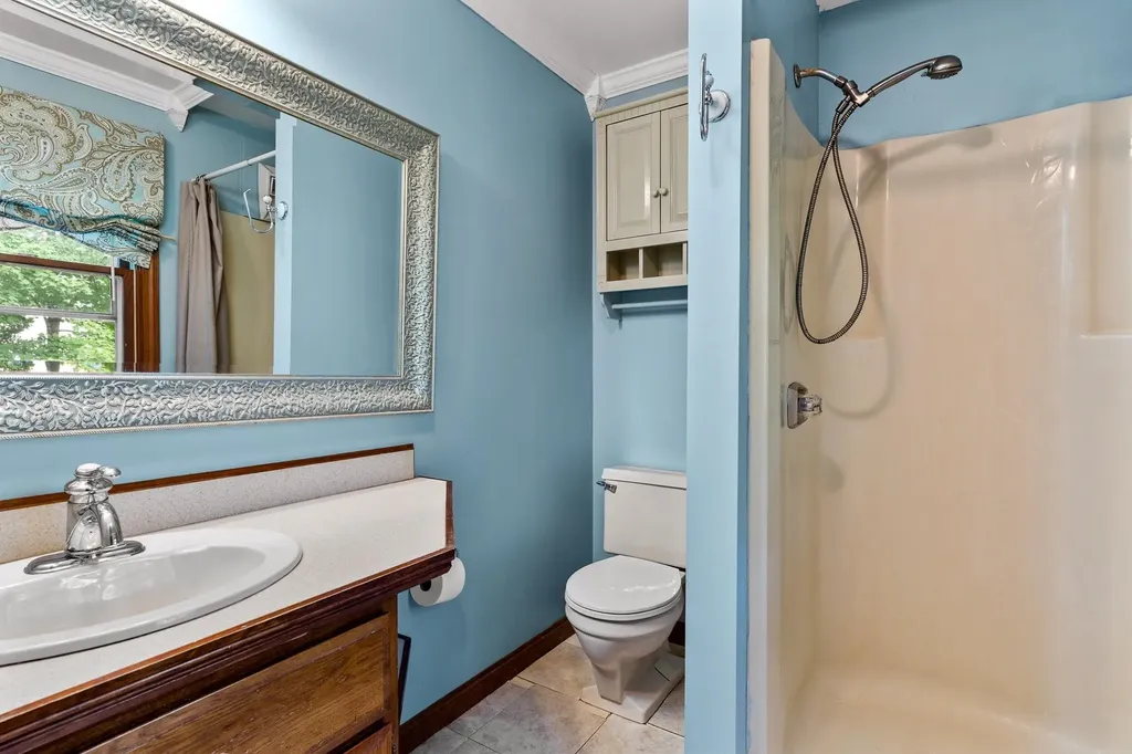 19 Veronica Avenue Salem NH 03079