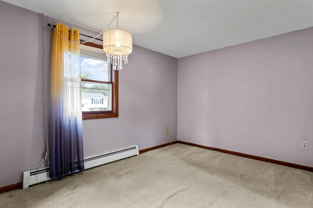 19 Veronica Avenue Salem NH 03079