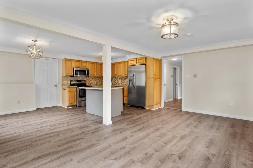 19 Veronica Avenue Salem NH 03079