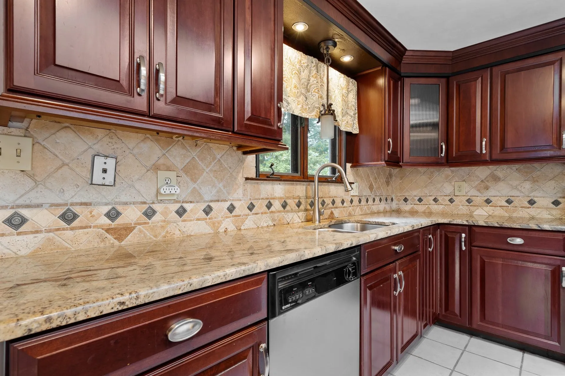 19 Veronica Avenue Salem NH 03079