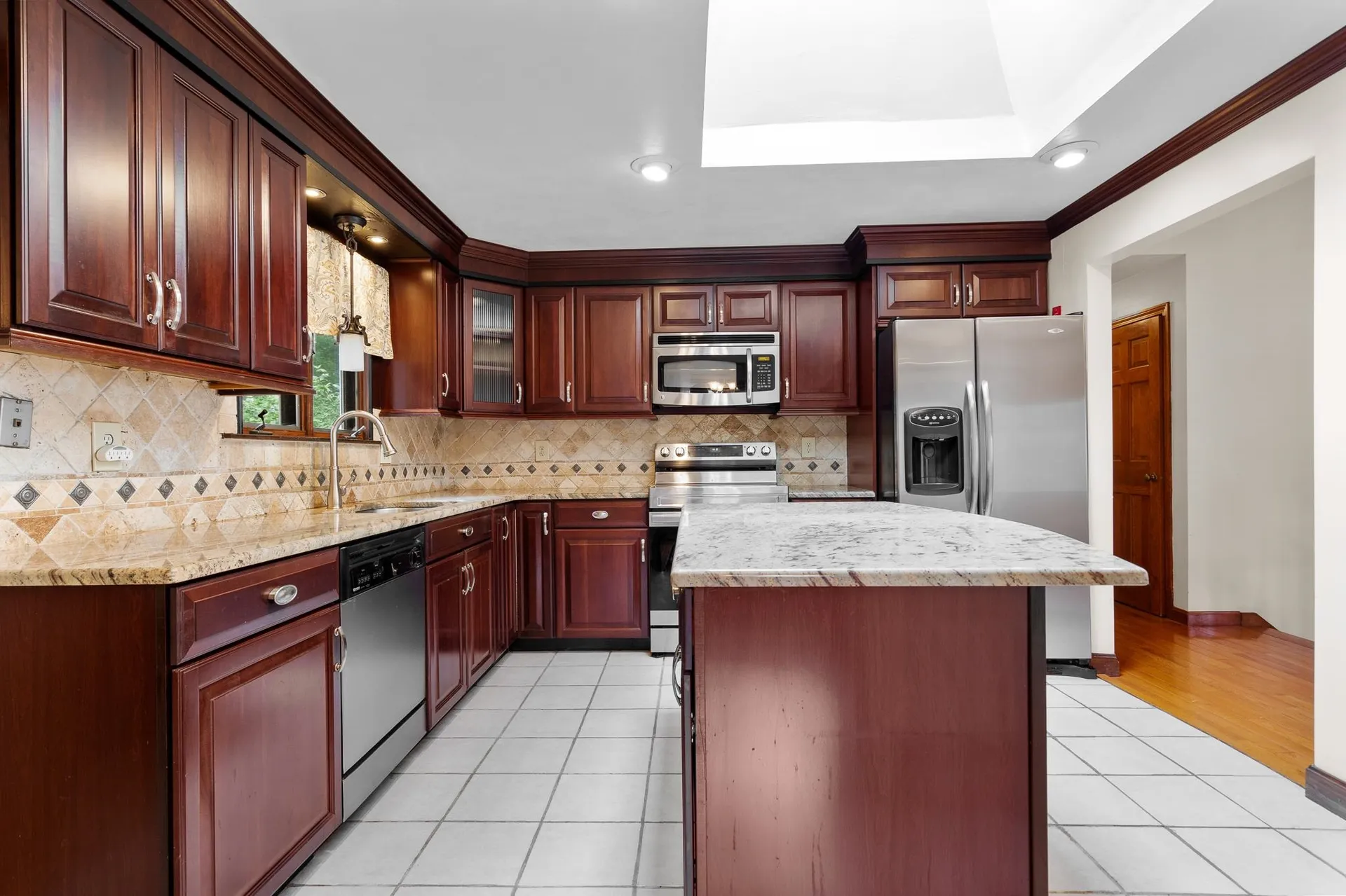 19 Veronica Avenue Salem NH 03079