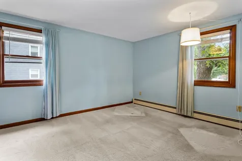 19 Veronica Avenue Salem NH 03079