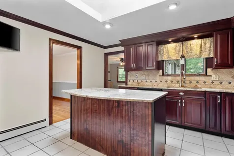 19 Veronica Avenue Salem NH 03079