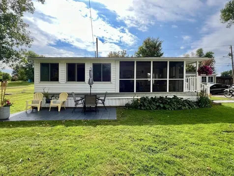 5 Whites Lane Grand Isle VT 05458