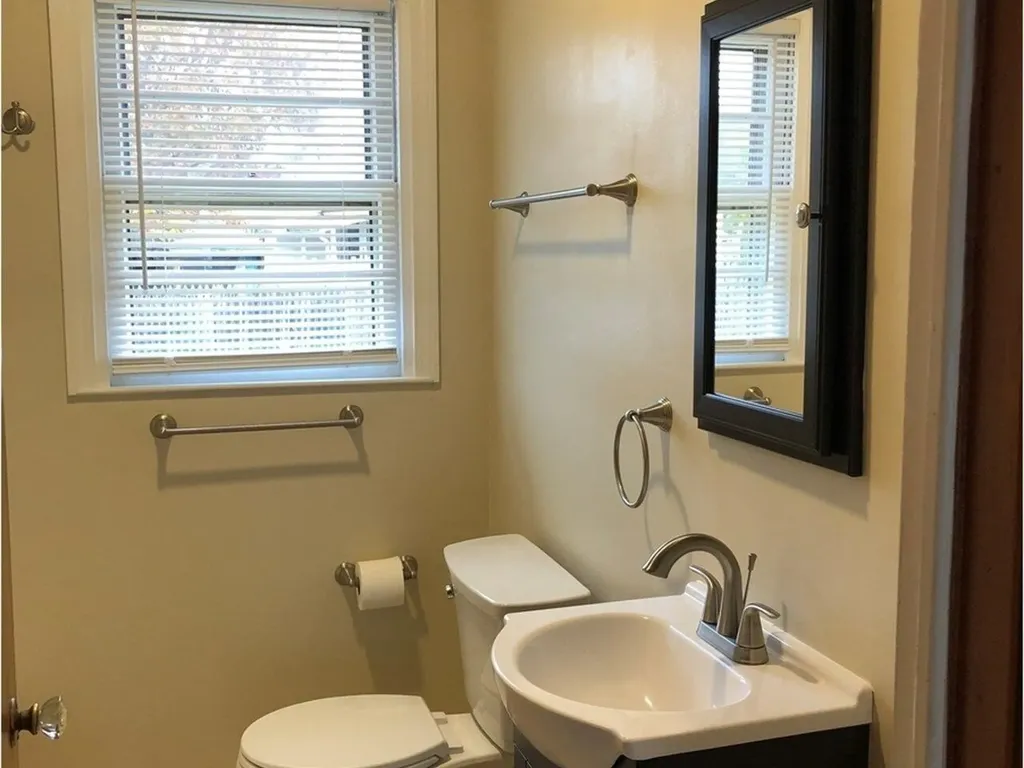 5-7 Iroquois Avenue Essex Junction VT 05452