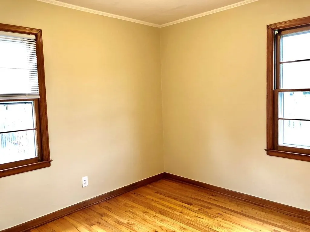 5-7 Iroquois Avenue Essex Junction VT 05452