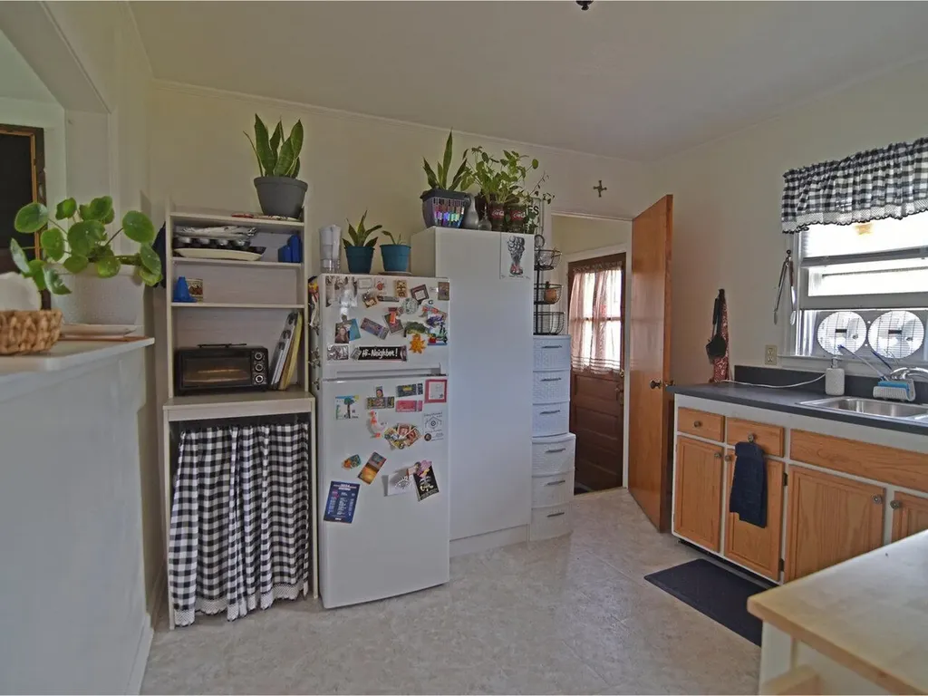 5-7 Iroquois Avenue Essex Junction VT 05452