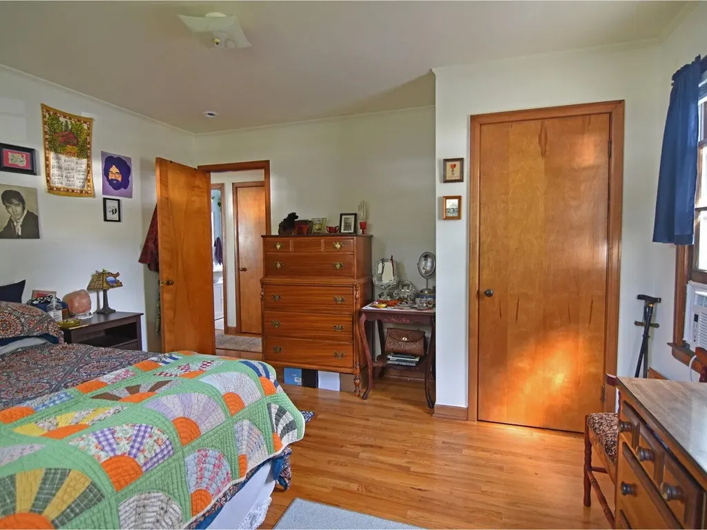 5-7 Iroquois Avenue Essex Junction VT 05452