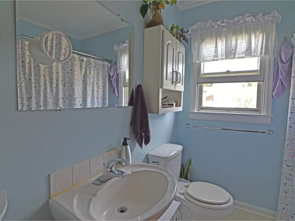 5-7 Iroquois Avenue Essex Junction VT 05452