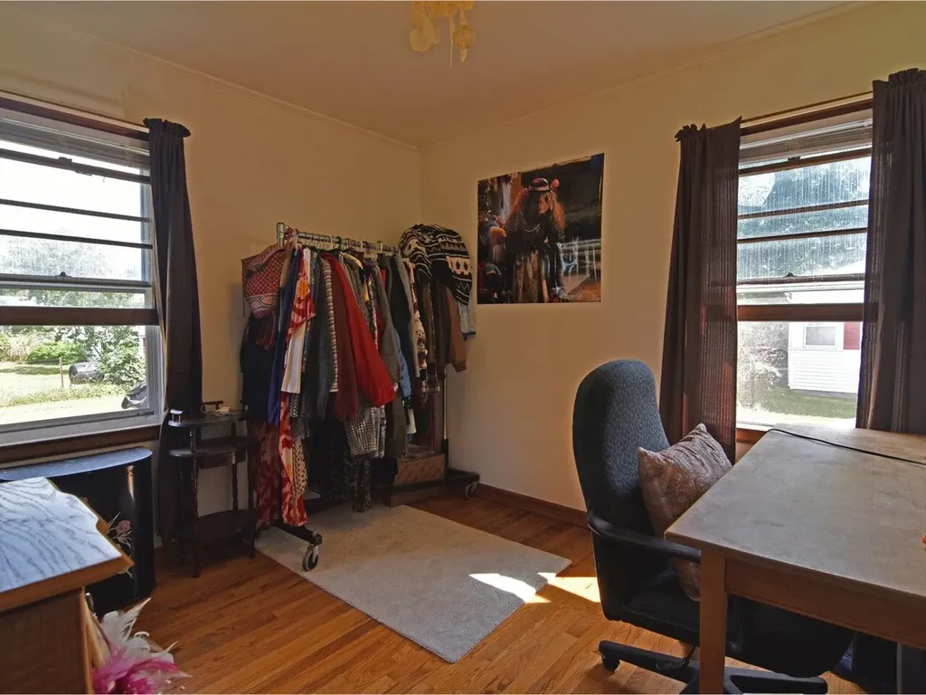 5-7 Iroquois Avenue Essex Junction VT 05452