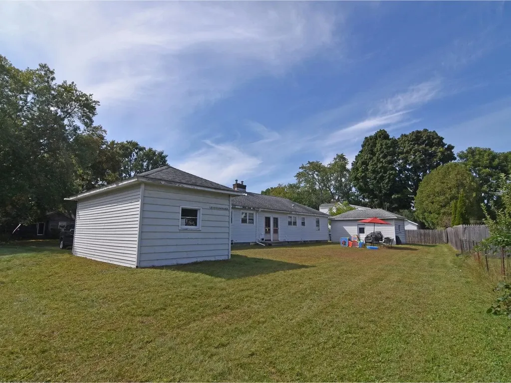 5-7 Iroquois Avenue Essex Junction VT 05452