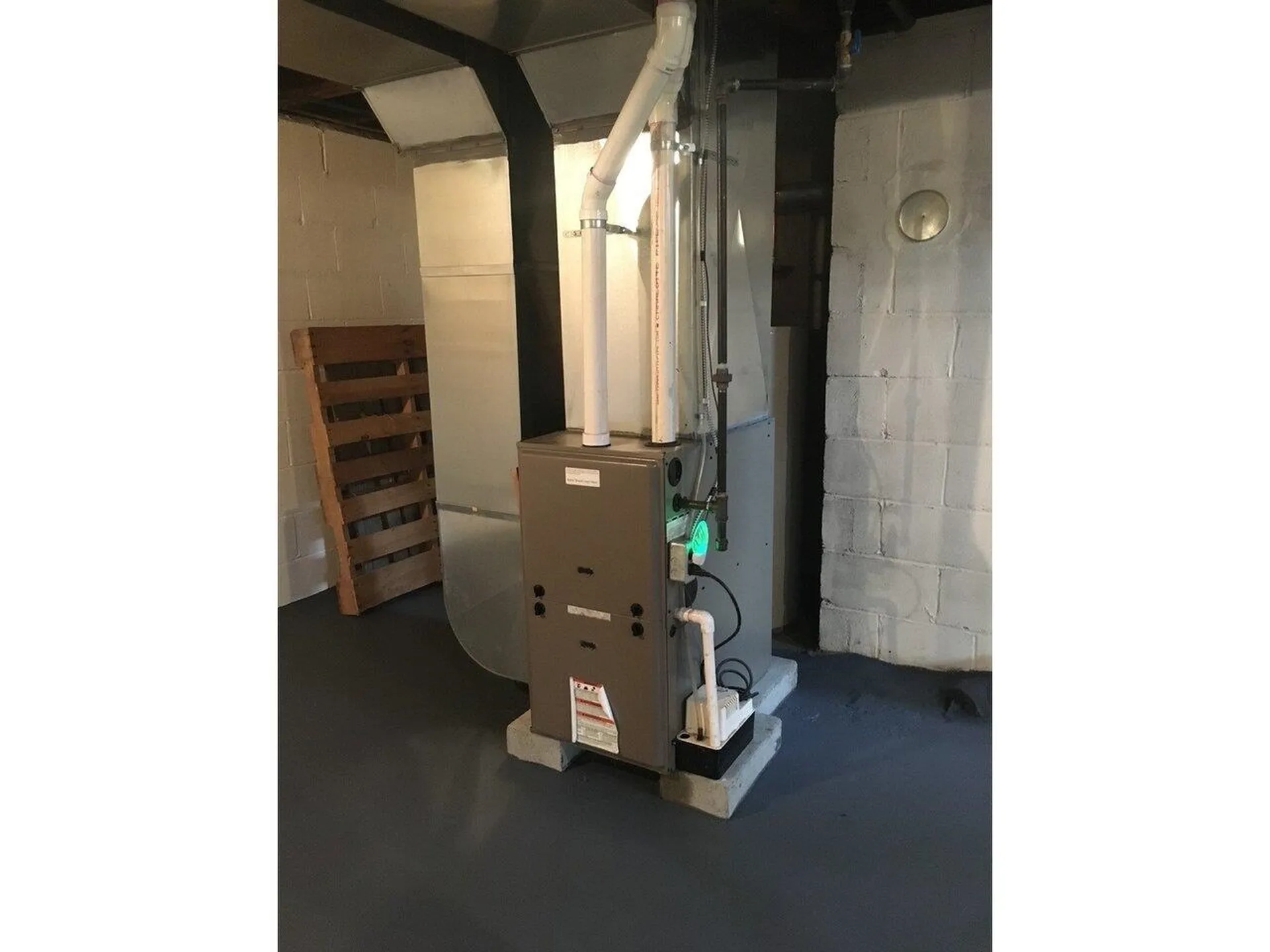 5-7 Iroquois Avenue Essex Junction VT 05452