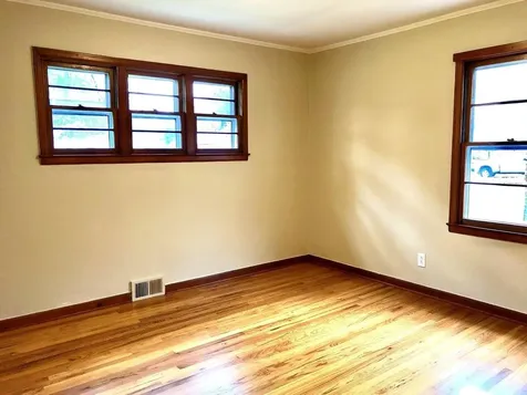 5-7 Iroquois Avenue Essex Junction VT 05452