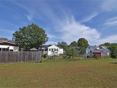 5-7 Iroquois Avenue Essex Junction VT 05452