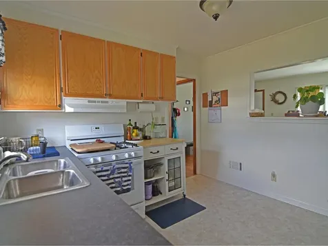 5-7 Iroquois Avenue Essex Junction VT 05452