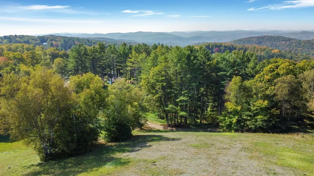 2575 Dairy Hill Road Royalton VT 05068
