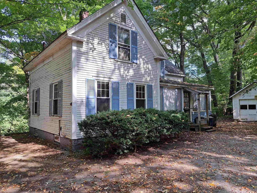 162 Pleasant Street Claremont NH 03743