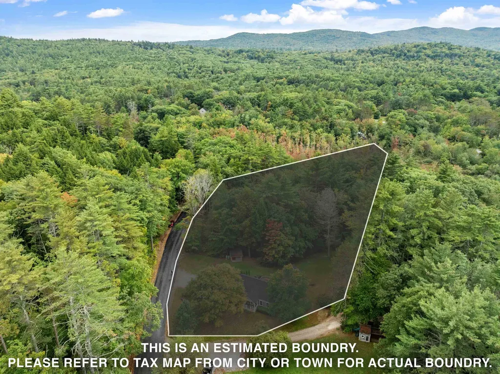 56 Davis Road Bradford NH 03221