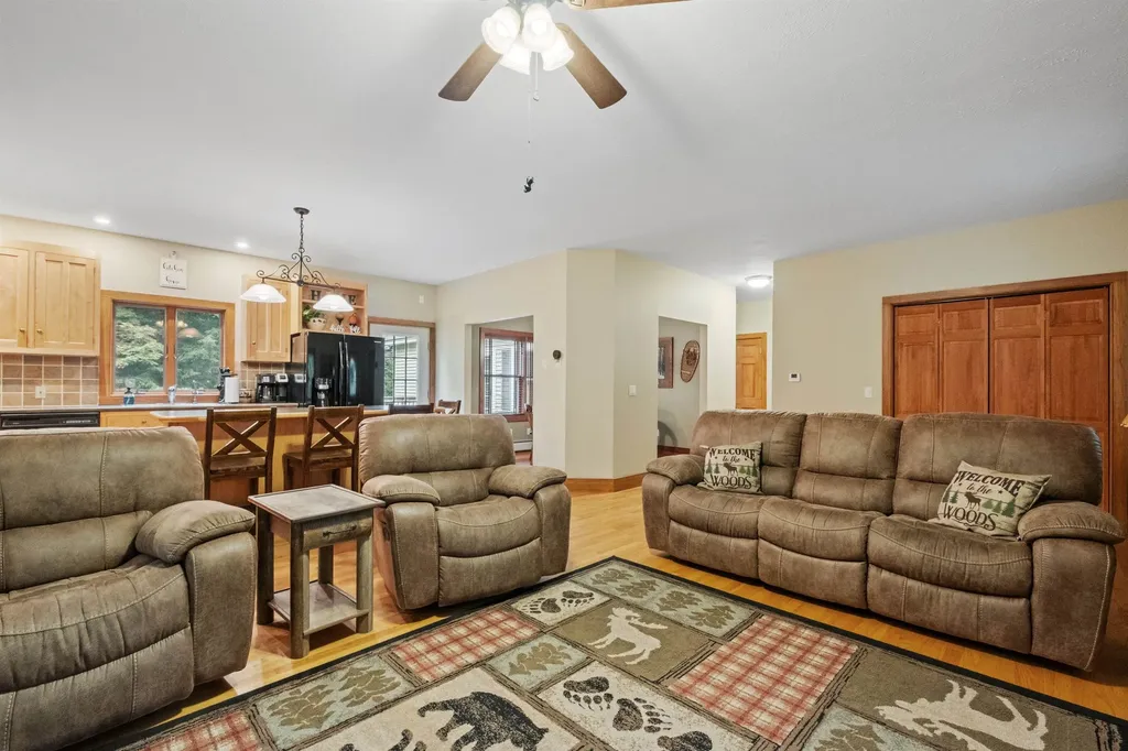 56 Davis Road Bradford NH 03221