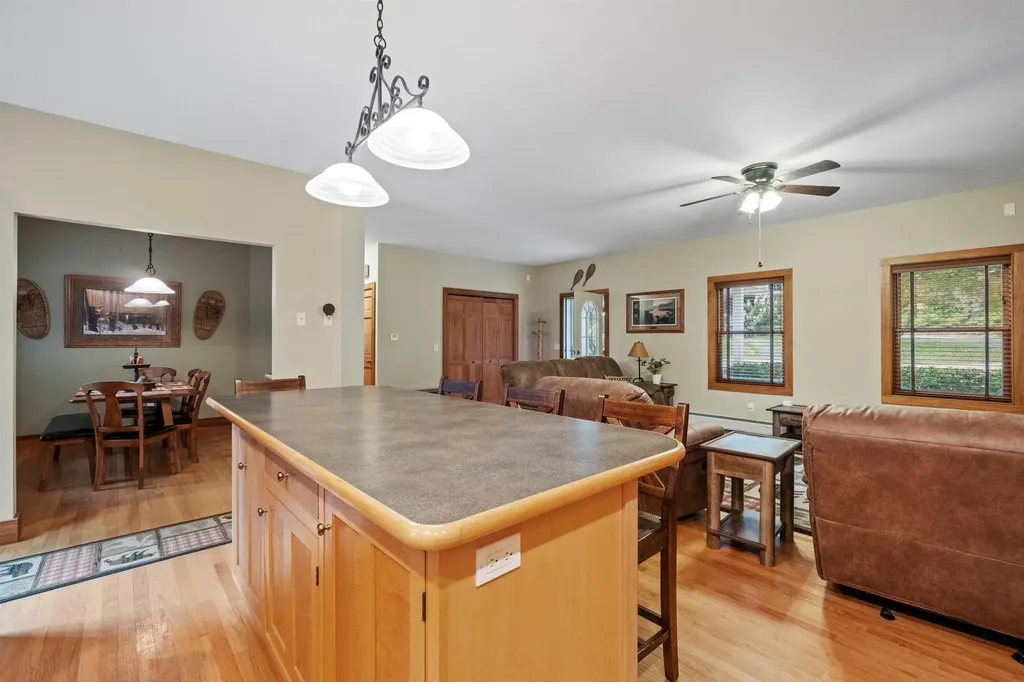 56 Davis Road Bradford NH 03221