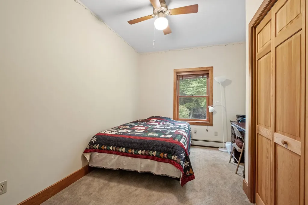 56 Davis Road Bradford NH 03221