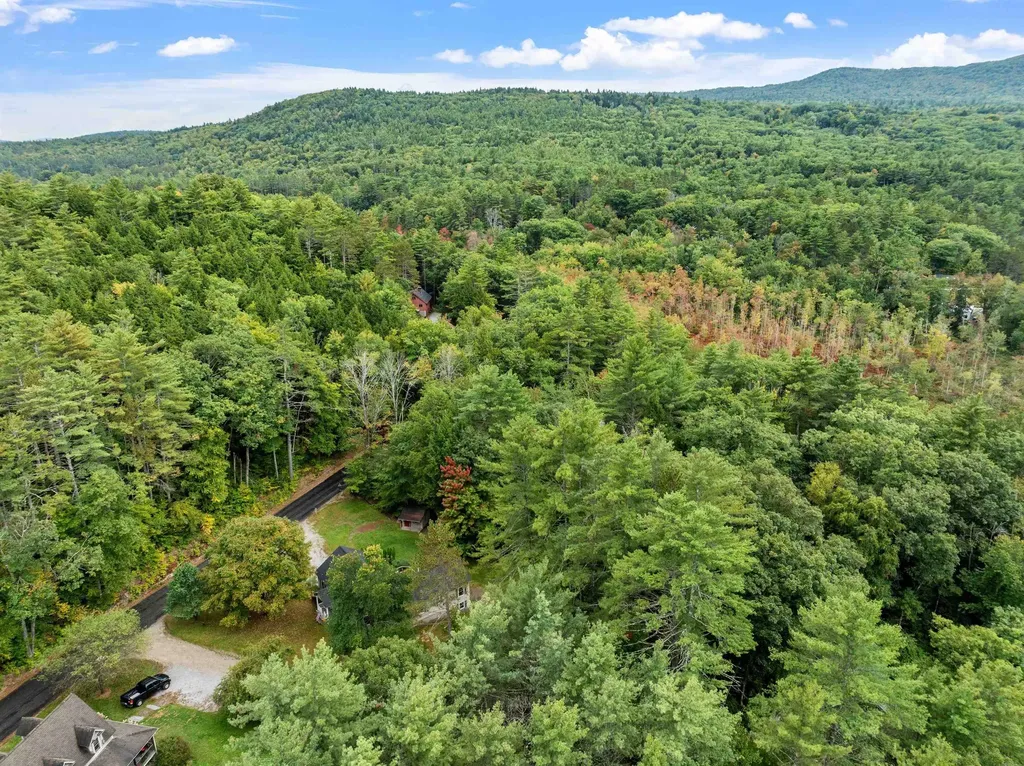 56 Davis Road Bradford NH 03221