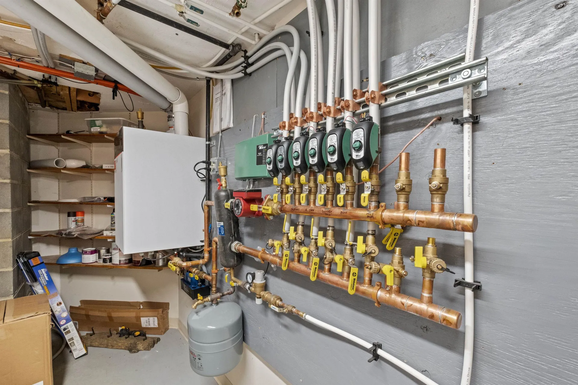 56 Davis Road Bradford NH 03221