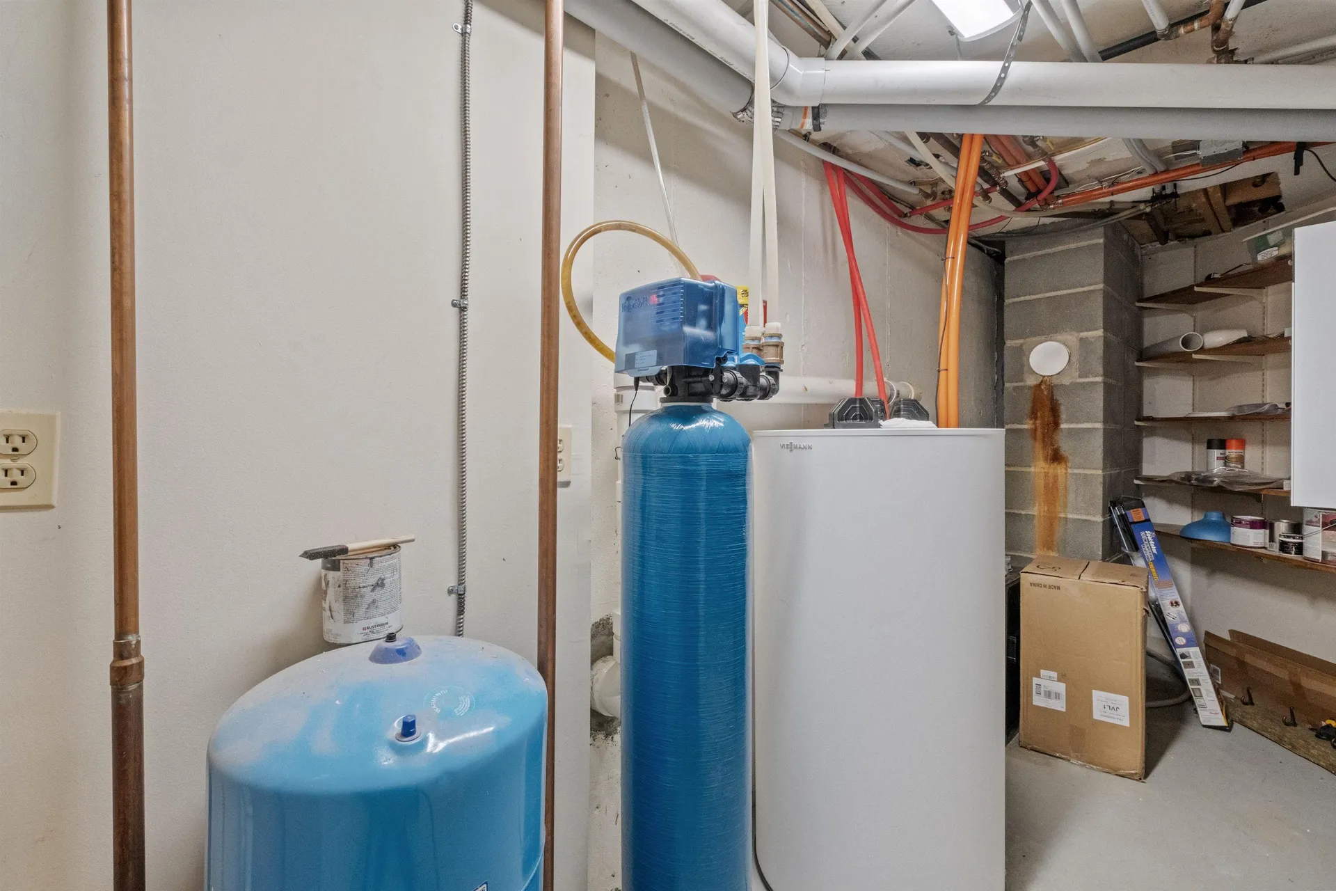 56 Davis Road Bradford NH 03221