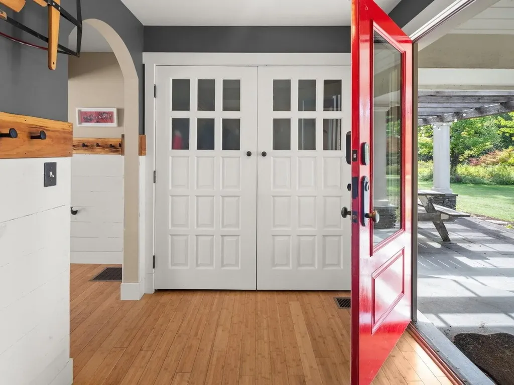 147 Beartown Road Underhill VT 05489