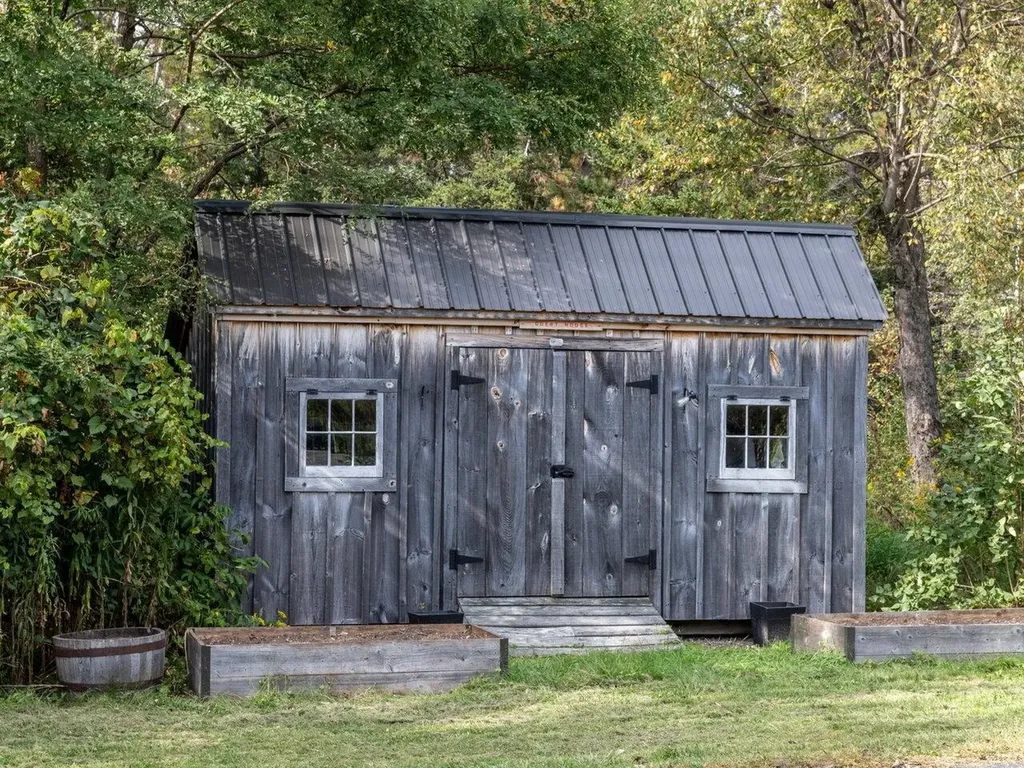 147 Beartown Road Underhill VT 05489