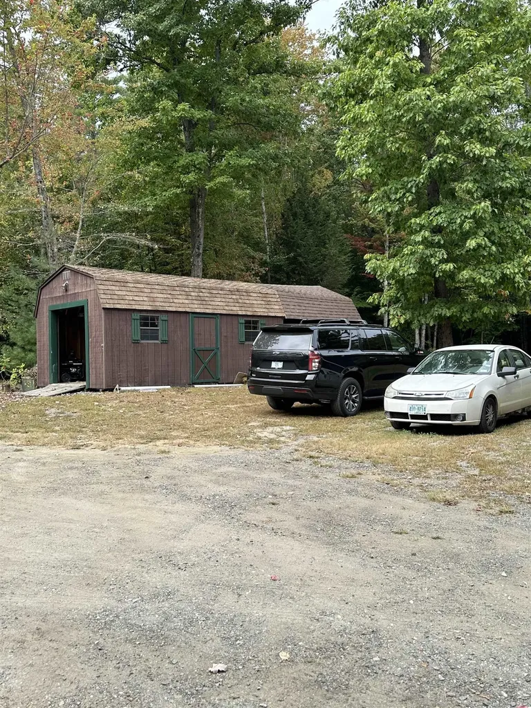 52 Lord Cemetery Road Westmoreland NH 03467