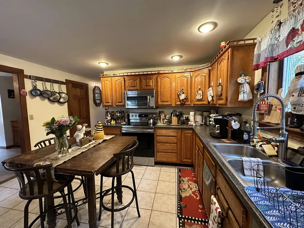 52 Lord Cemetery Road Westmoreland NH 03467