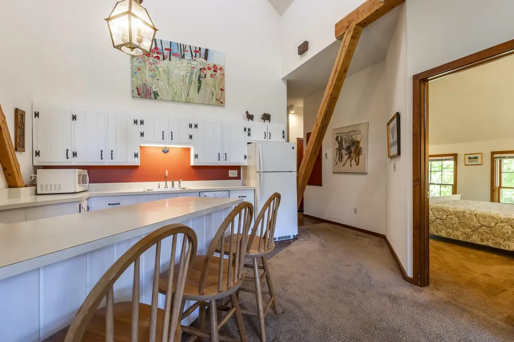 27 Lawrence Hill Road Weston VT 05161