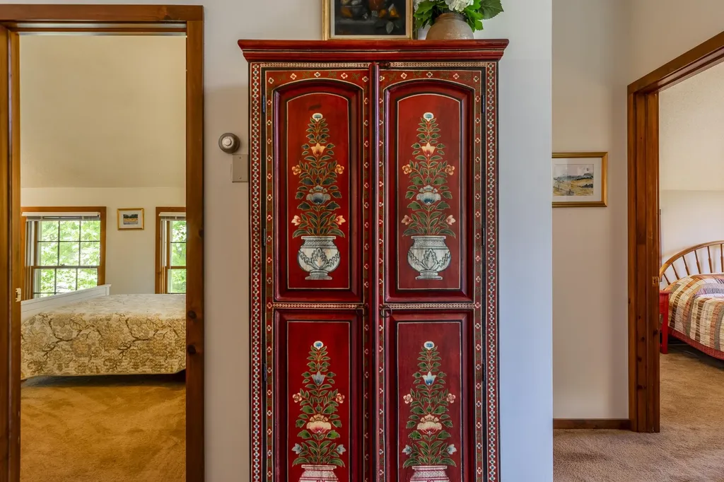 27 Lawrence Hill Road Weston VT 05161