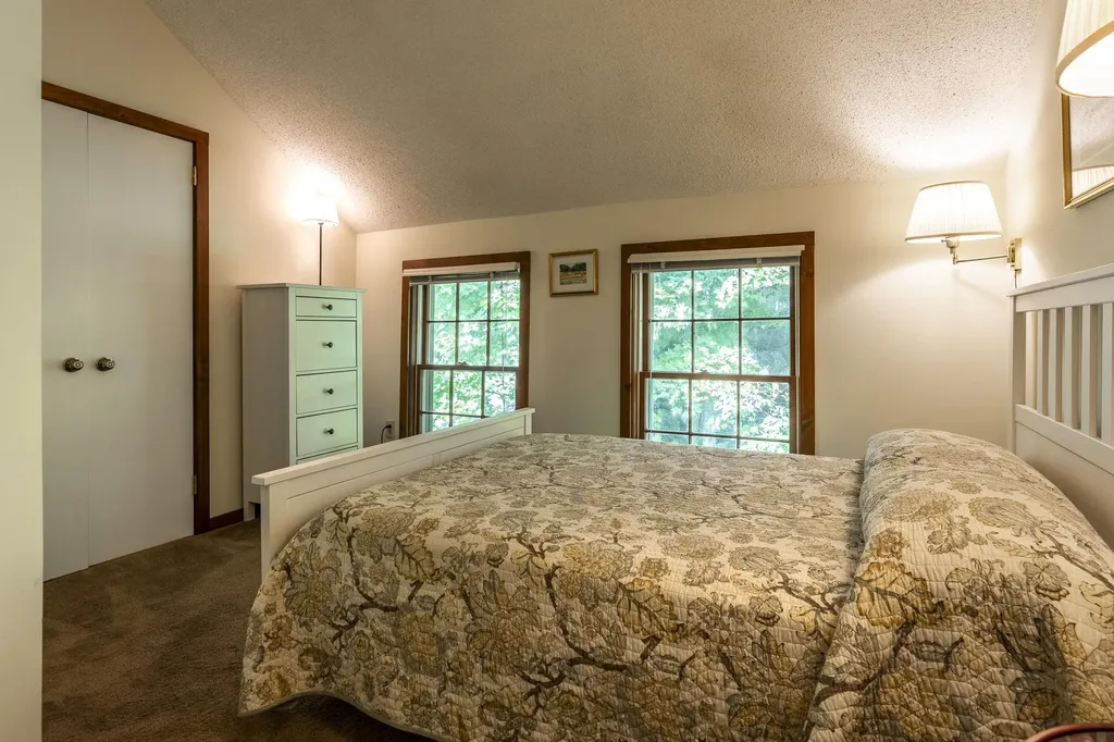 27 Lawrence Hill Road Weston VT 05161