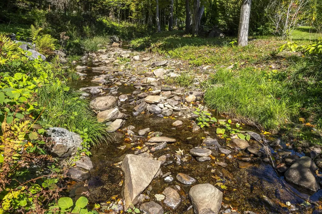 27 Lawrence Hill Road Weston VT 05161