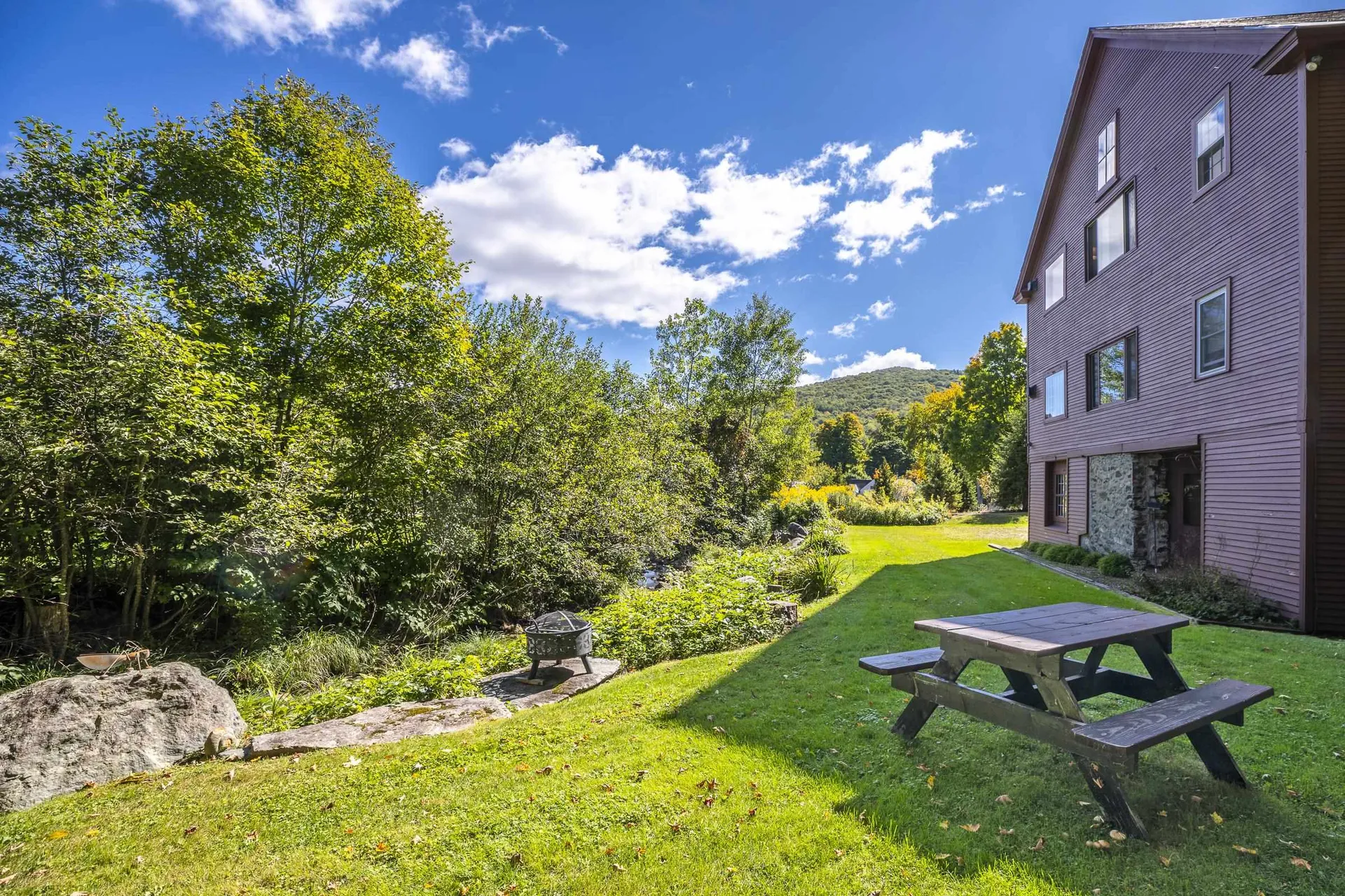 27 Lawrence Hill Road Weston VT 05161