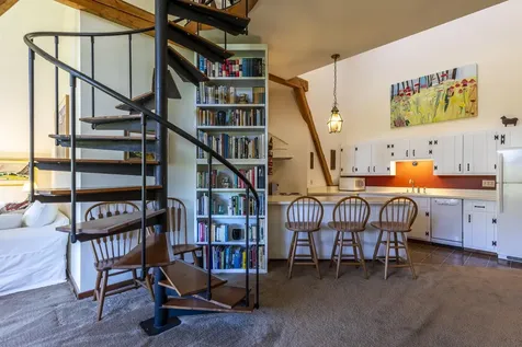 27 Lawrence Hill Road Weston VT 05161