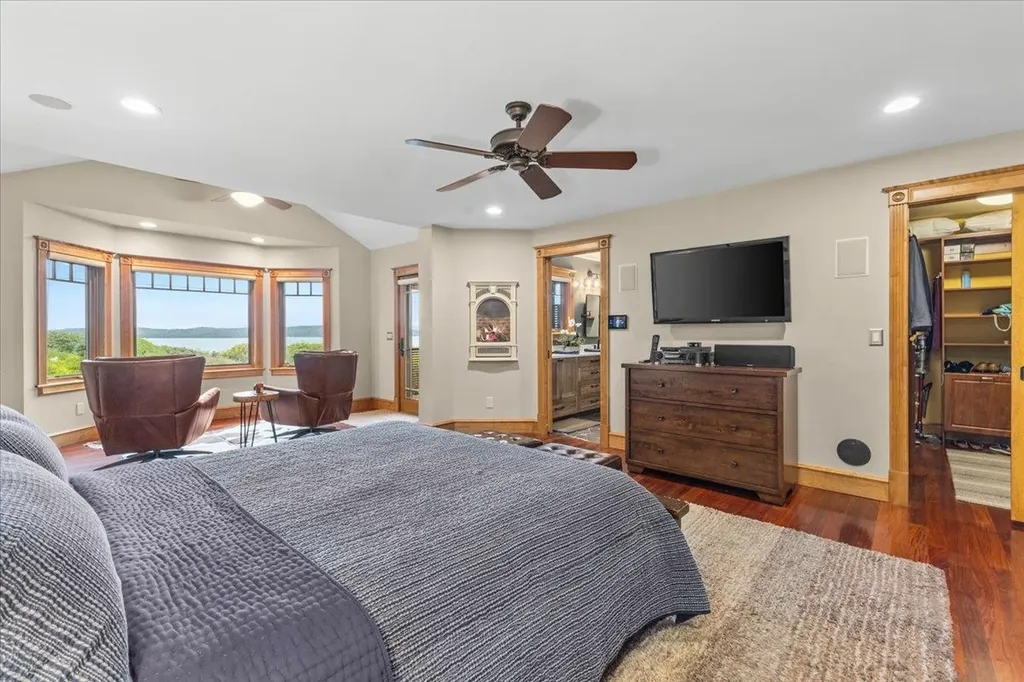 570 South Bay Circle Colchester VT 05446