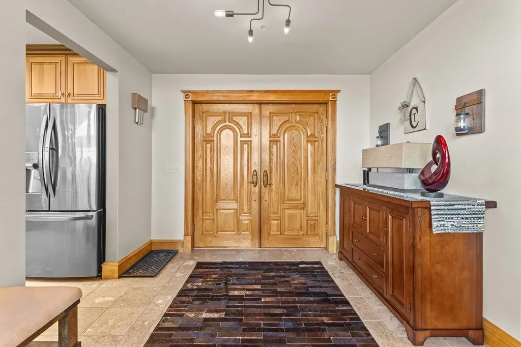 570 South Bay Circle Colchester VT 05446