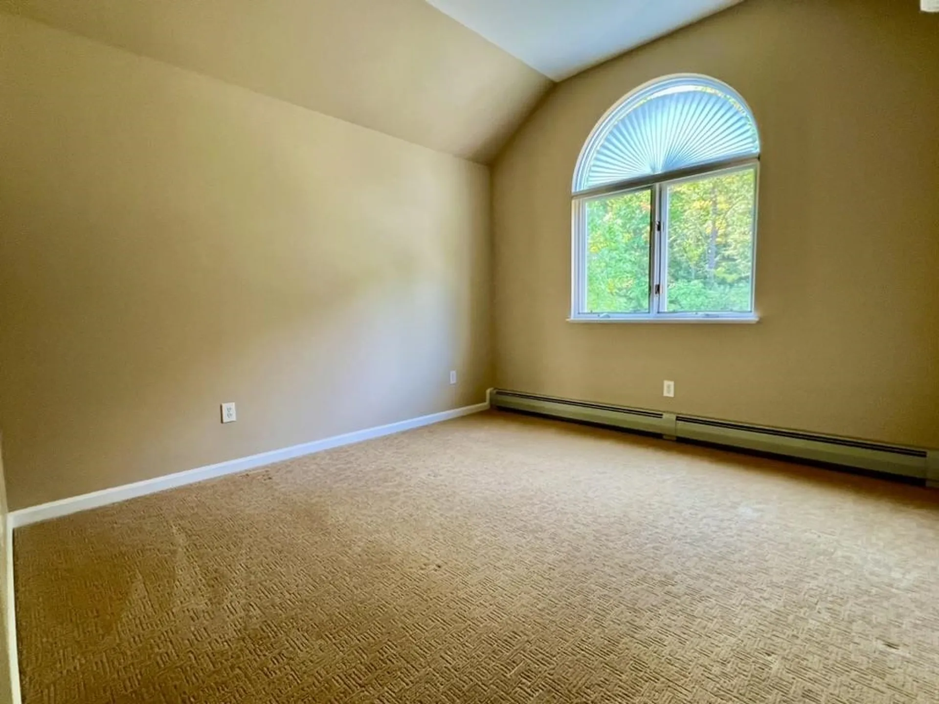 10 Sterling Springs Drive Hartford VT 05001