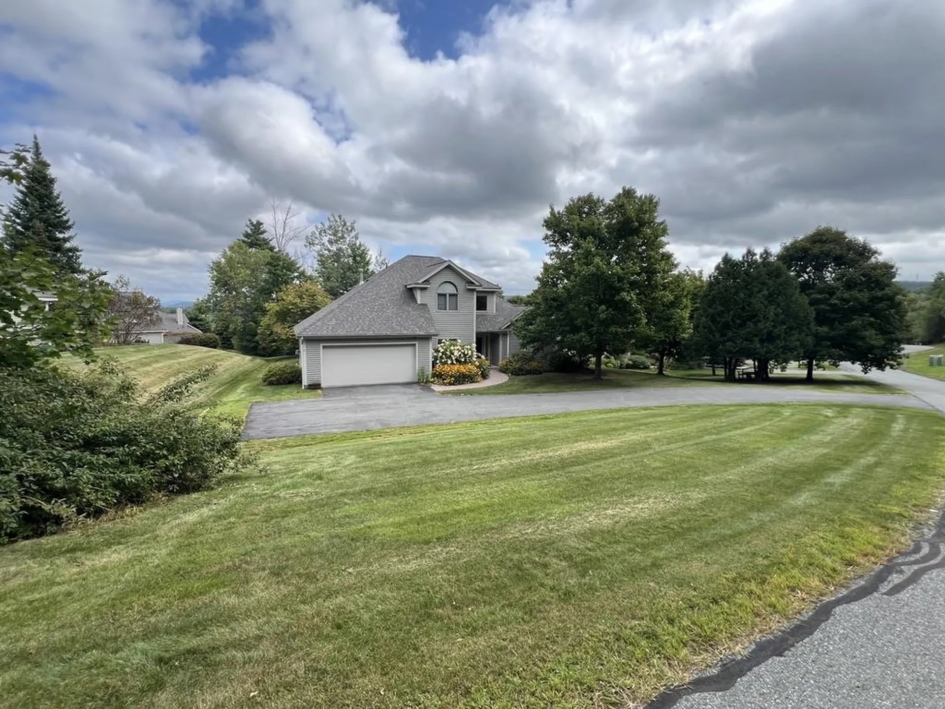 10 Sterling Springs Drive Hartford VT 05001