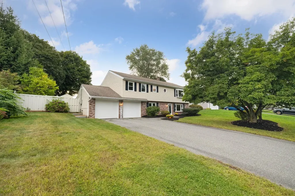 3 Longwood Road Salem NH 03079