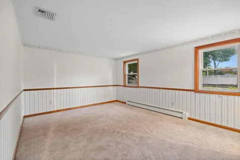 3 Longwood Road Salem NH 03079