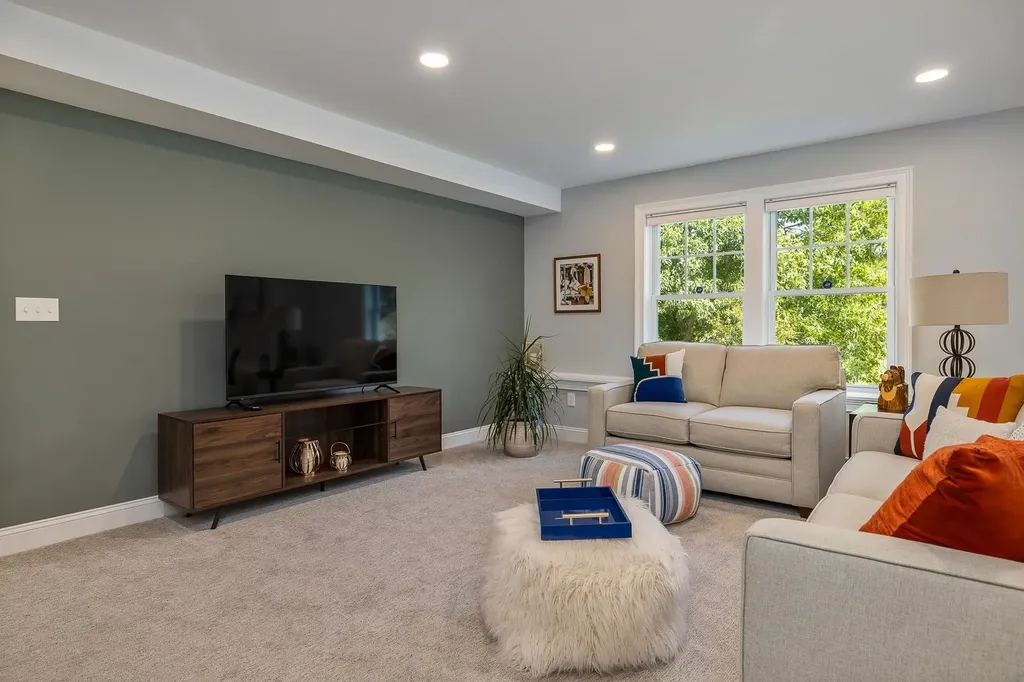 20 Van Etten Drive Greenland NH 03840