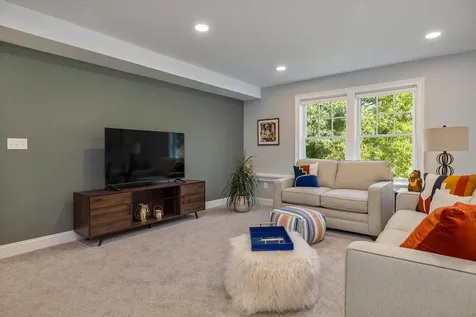 20 Van Etten Drive Greenland NH 03840