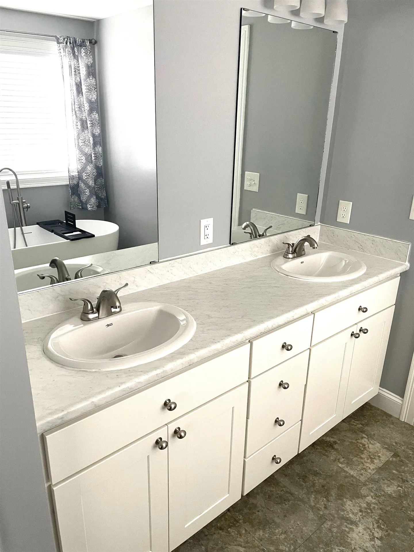 17 Nola Avenue Rochester NH 03867