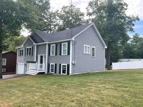 17 Nola Avenue Rochester NH 03867