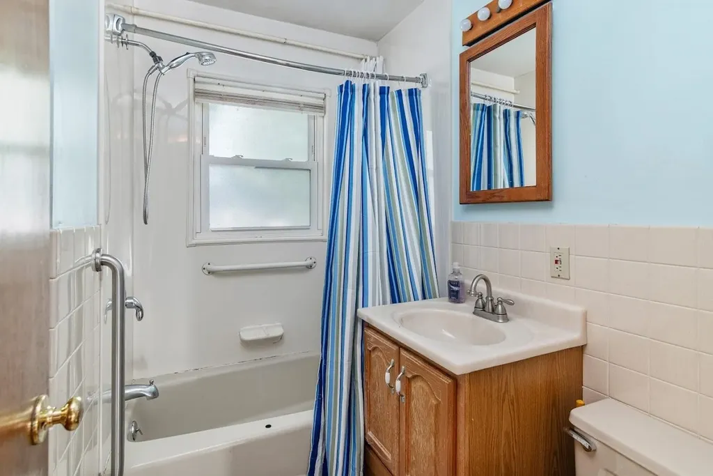 87 Farrington Parkway Burlington VT 05408